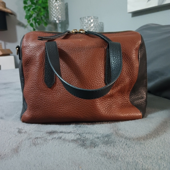 Elegant Brown and Black Leather Duffel Bag - Picture 1 of 8